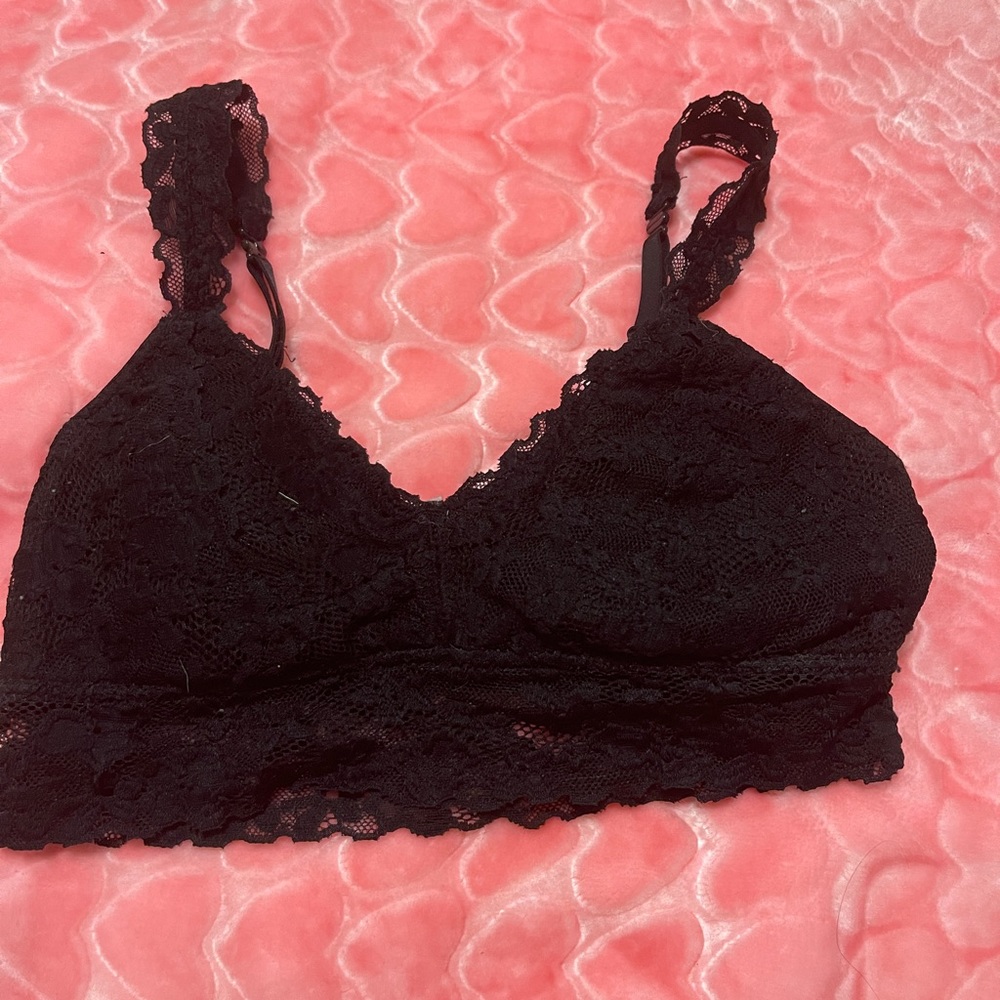 No boundaries sexy medium lace bralette black unlined floral pattern